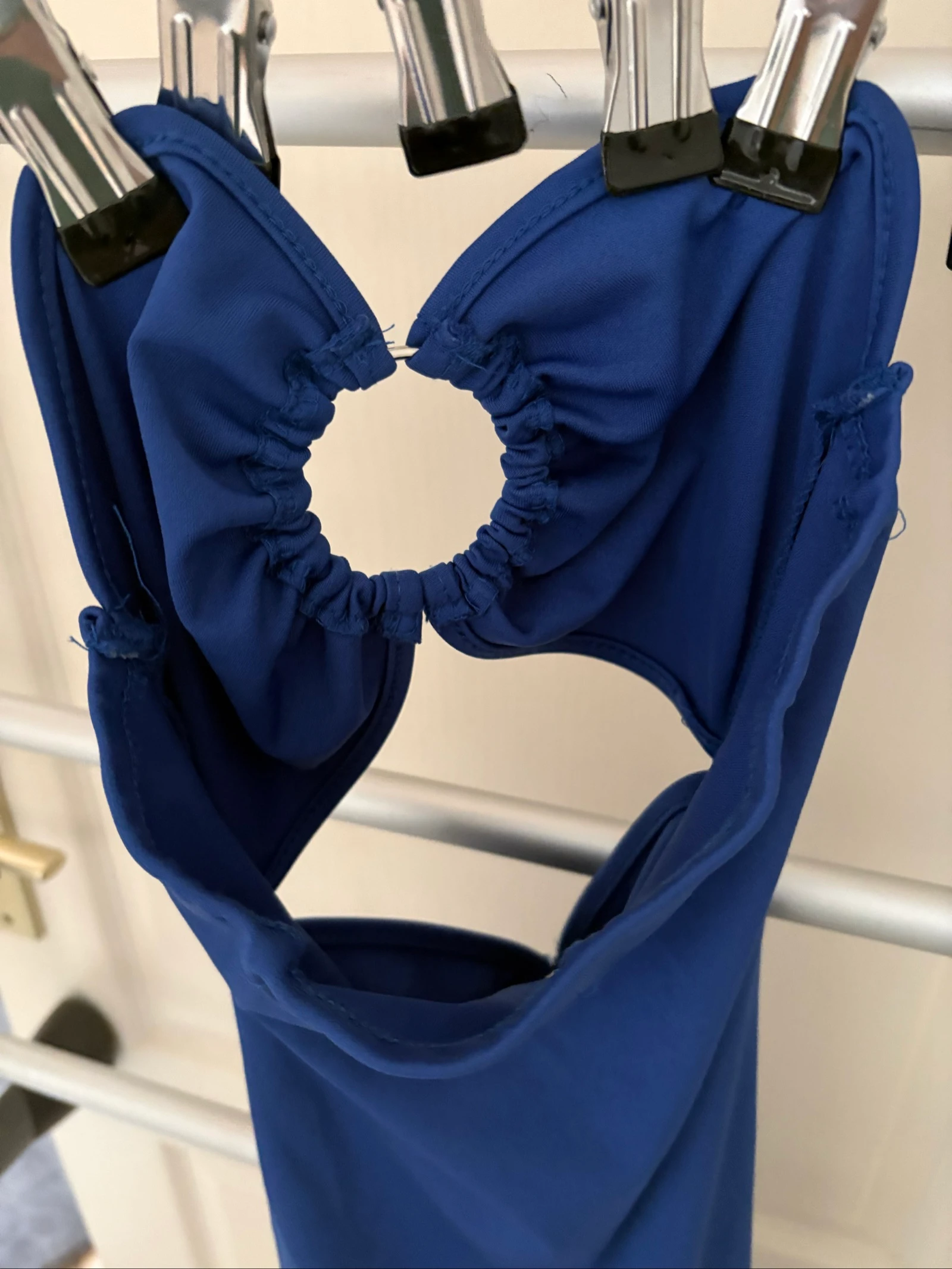 Asymmetrische blauwe rugvrije jurk - Maat XS/XXS – photo 4